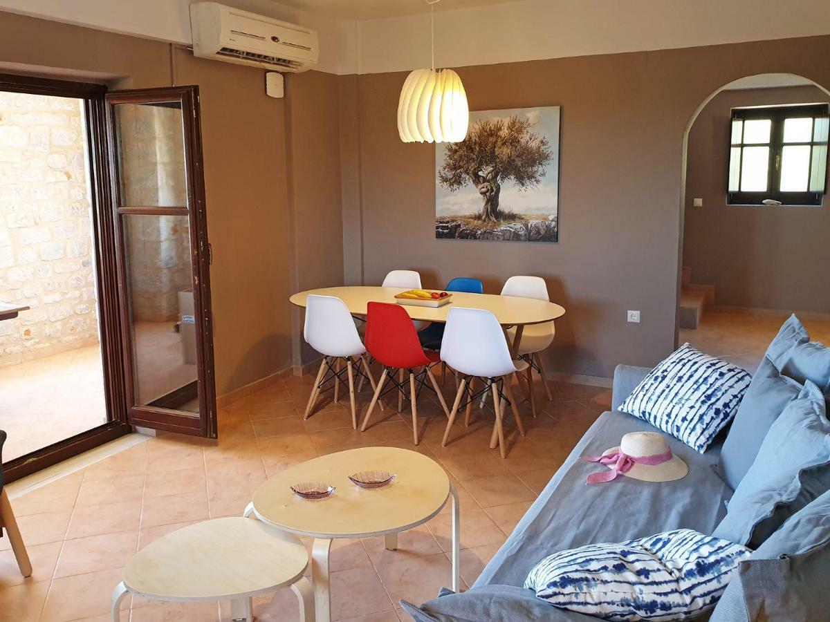 Anaroussa Diros Maisonette Areópoli Extérieur photo